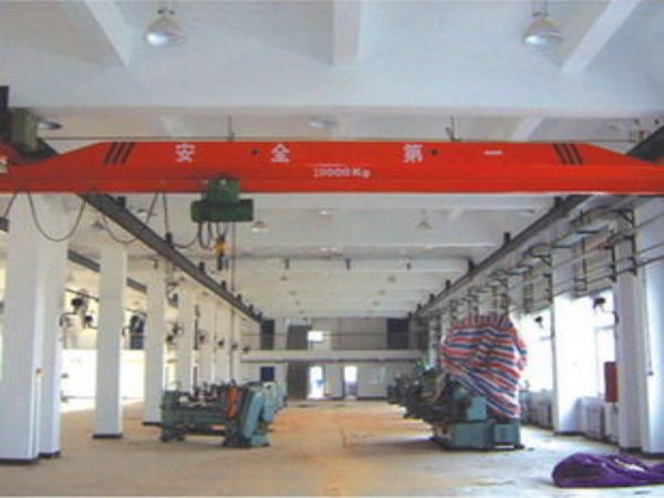 盘锦市吊车出租公司电话_随车吊出租